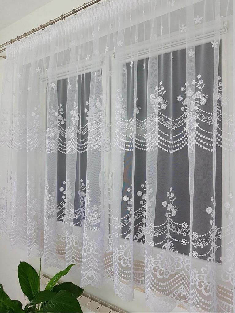 Marquisette curtain with small flowers
