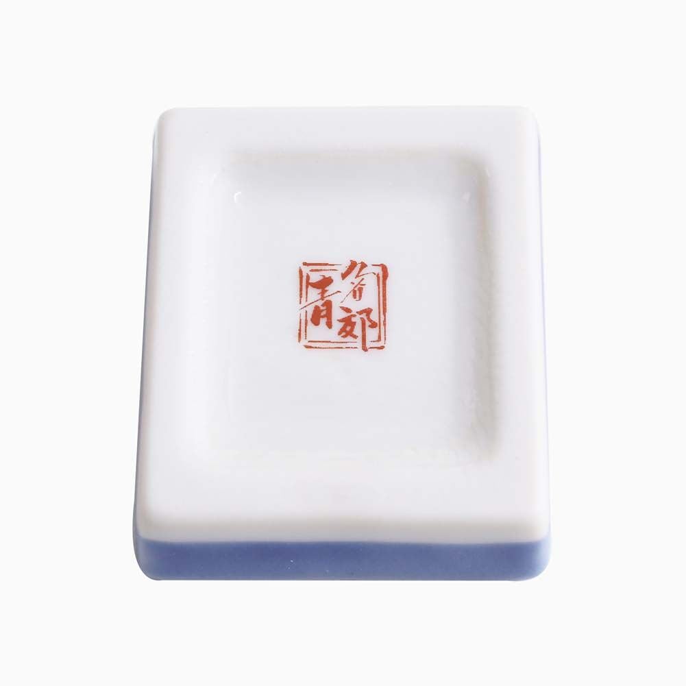 Made in Kutani a traditional Hokuriku features overglaze magnetic and Perfect for kitchen everyday and chopstick Stylish and this piece makes a great