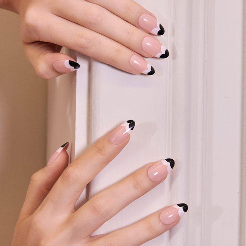 

Reusable nail tip heart pin (coffin)