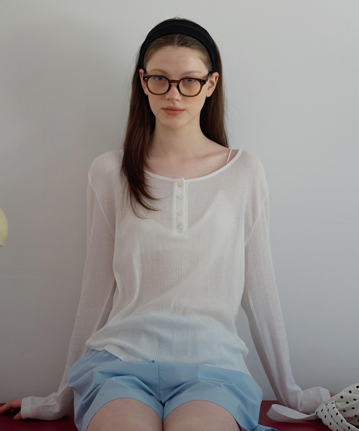 Button Neutral Button T-Shirt (Ivory) Ivory
