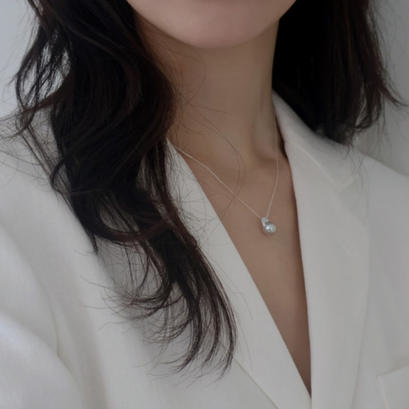 Dawn of Me Mini Baroque Pearl Necklace_Grey