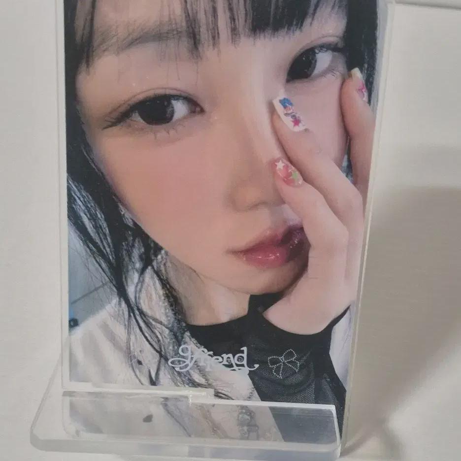 

Gfriend Yuju Weverse Pre-order Benefit Edition Bonus Acrylic Holder