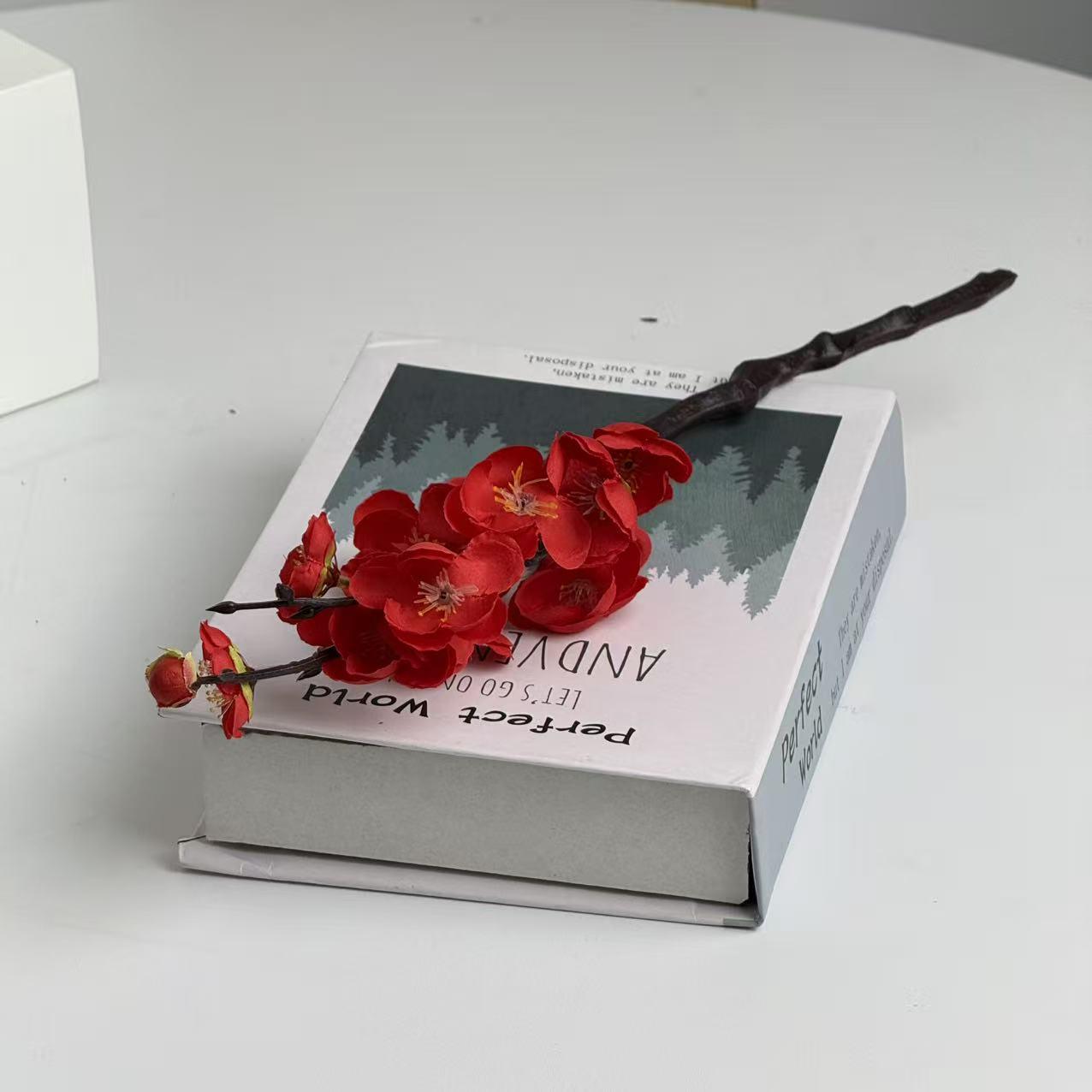

Realistic Wax Plum Artificial Flower Bouquet - Small Branch Decorative Ornament