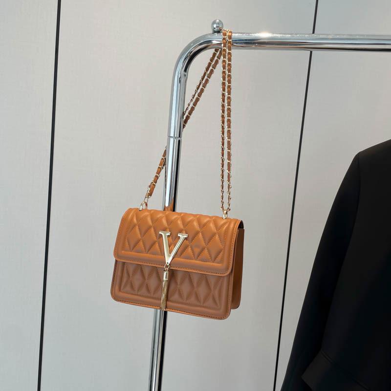 This Year's Popular Fashion and Beauty Casual Shoulder Messenger Bag Women's 2025 New Foreign Style Small Square Bag Korean Version Women's Bag