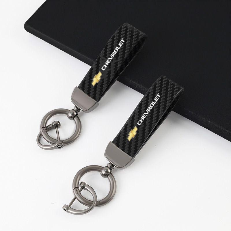 Carbon fiber Leather Car Keyring Exquisite Anti-lost Car Keychain For Chevrolet Colorado Cruze Spark Captiva Malibu Trax