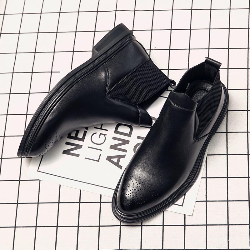 Retro Chelsea Boots for Men High Quality Leather Formal Work Shoes British Style Male Ankle Boots Business Brogue Short Boots