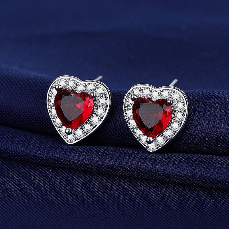 European and American Hot-Selling Heart-Shaped Earrings with Simulated Diamond Zircon