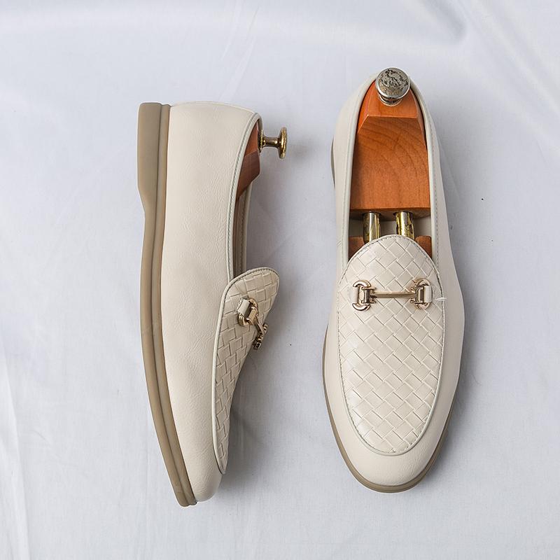 Fashion Summer New Men Loafers Flat Slip-on Light Comfortable Fashion Small Leather Shoes Business Office Travel Shoes Men Size 38-46
