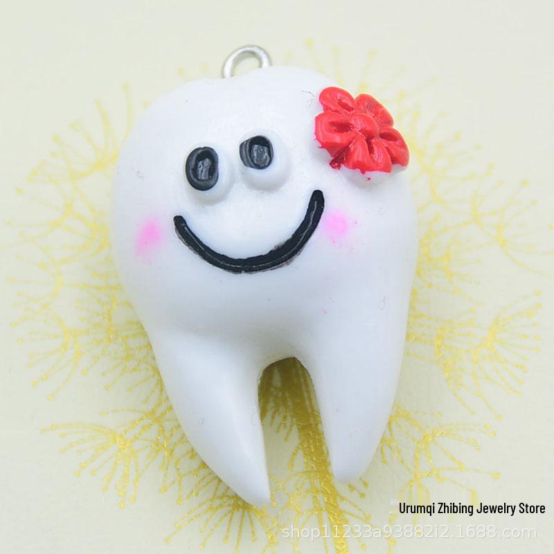 Colorful Smile Face Flower Denture Keychain Charm for DIY Jewelry Accessories красный