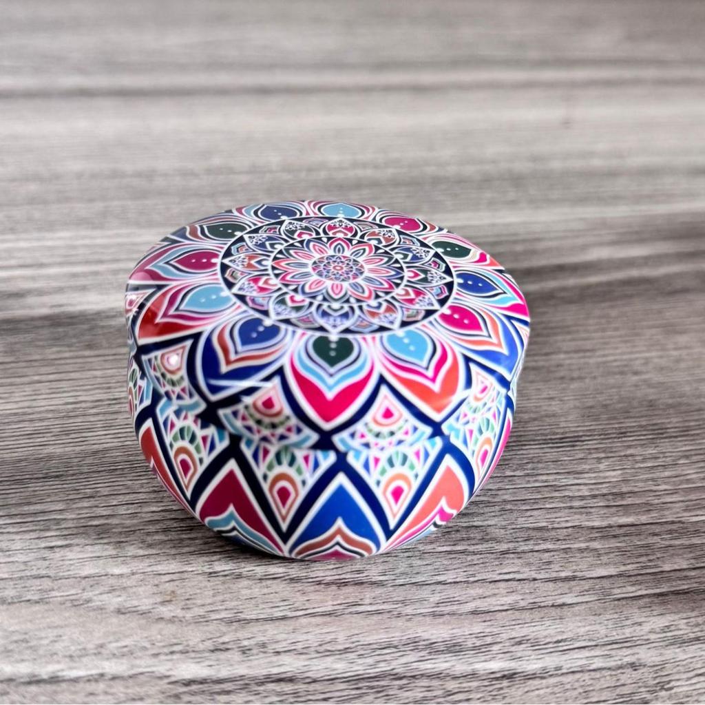 Cross-Border 2.2oz Scented Candle Tin - Candy Flower Tea Pear Design Gift Box