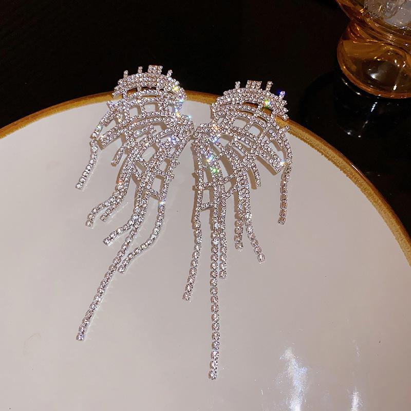 Wings Hollow Fringed Earrings Fashion Light Luxury Heavy Industry Earrings Personality Exaggerated Earrings