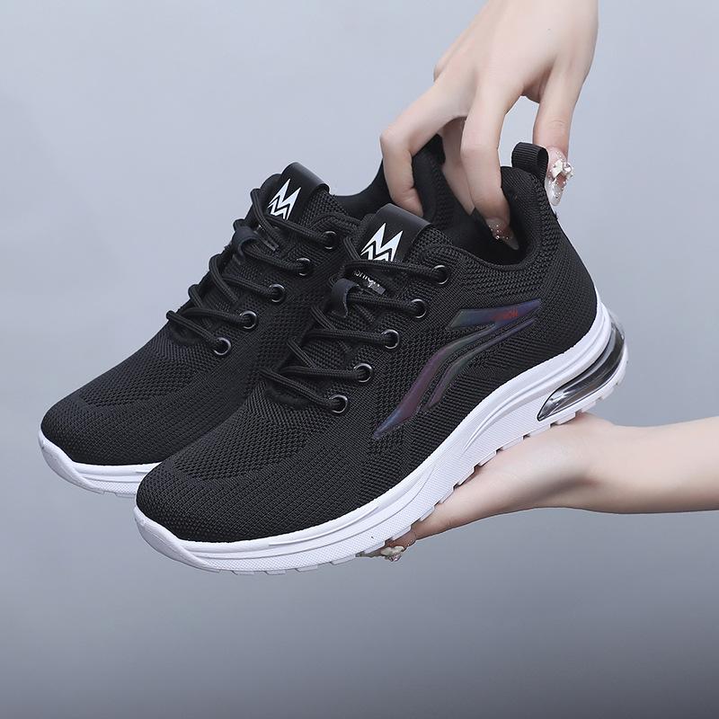 Spring and Summer New Shoes Women's Sports Shoes Fly-woven Breathable Mesh Cloth Shoes Soft Sole Lightweight Casual Women's Shoes