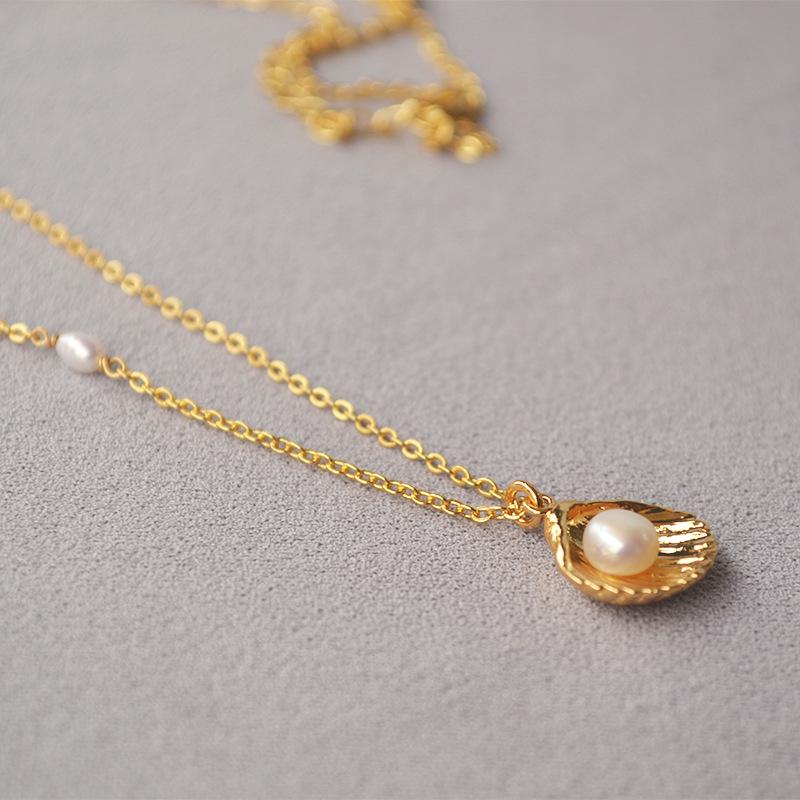 Korean Gold-Plated Pearl Shell Pendant Necklace