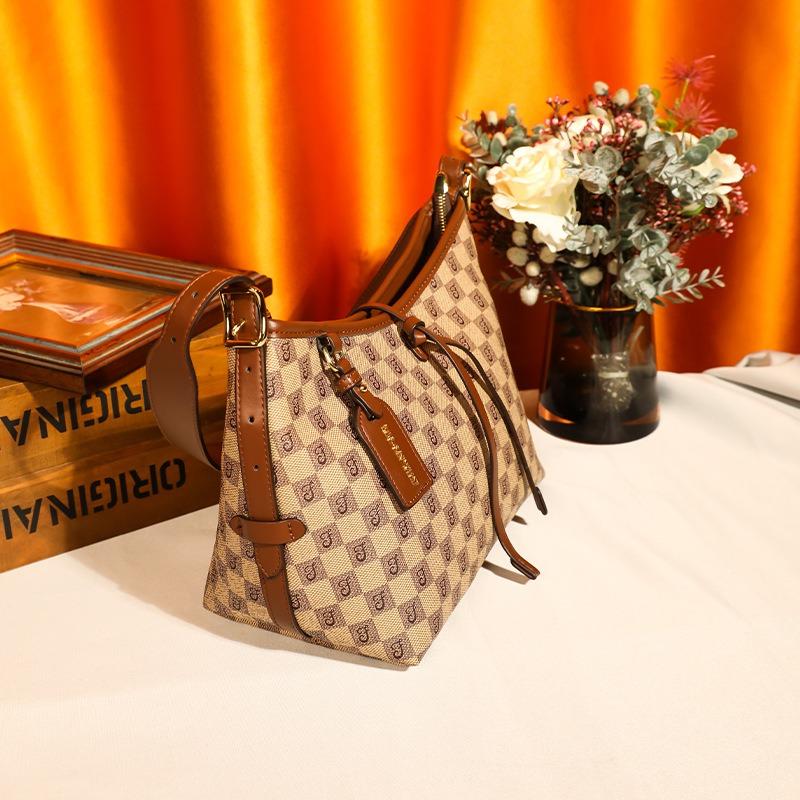 New women's bag fashionable large-capacity checkerboard tote bag high-end texture versatile commuter shoulder handbag