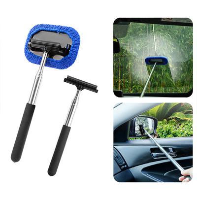 Cura dell'auto – Pulizia delle finestre