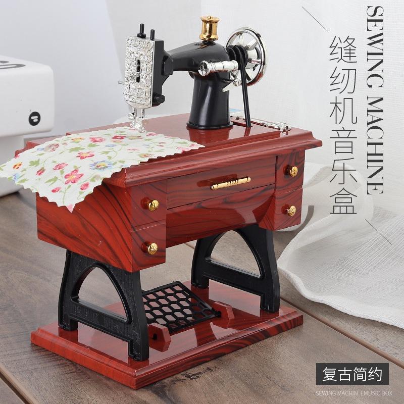 Toy Sewing Machine Vintage Music Box Retro Classical Treadle Mechanical Musical Decoration Desk Table Clockwork Music Box