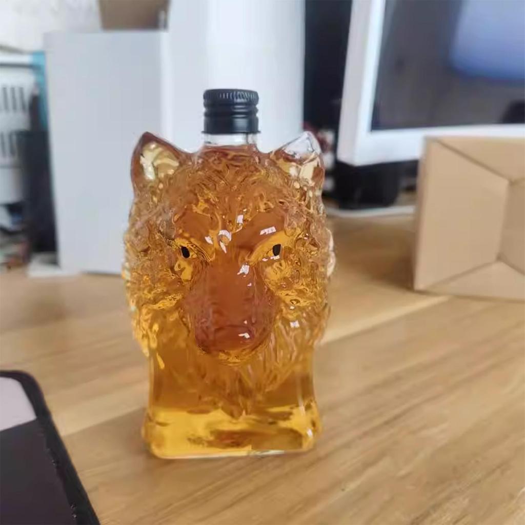 Whiskey Bottles Wolf Crested Wine Cup Vintage Wolf Themed Glass Bottle Collectible for Cocktail Whiskey Enthusiasts for Party