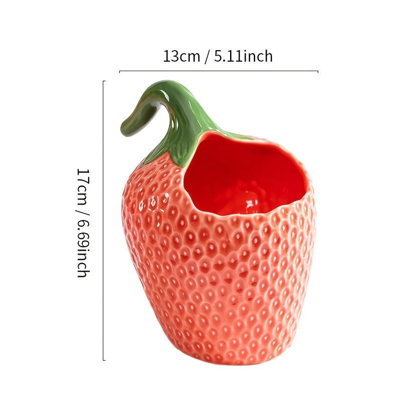 Керамическая клубника с ручкой цилиндр для хранения кухонных инструментов для палочек для еды лопаток многоцелевая банка для хранения декоративное ведро-ваза для цветов розовый 2987₽