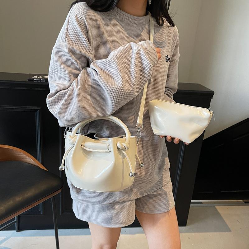 Fashion Handbag Women's New Versatile Shoulder Bag Messenger Bag