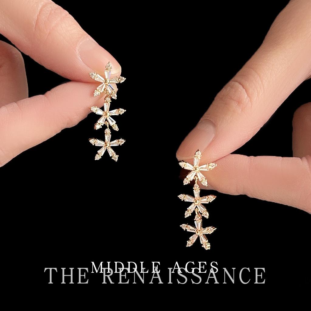 Full of zircon flower earrings Light luxury French flash tassel stud earrings