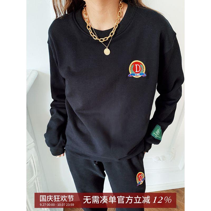 

Discoglam Badge Pullover Sweatshirt Autumn 2025 New Arrival Female Ins Niche Style Embroider Sports Suit Black Sweatpants M