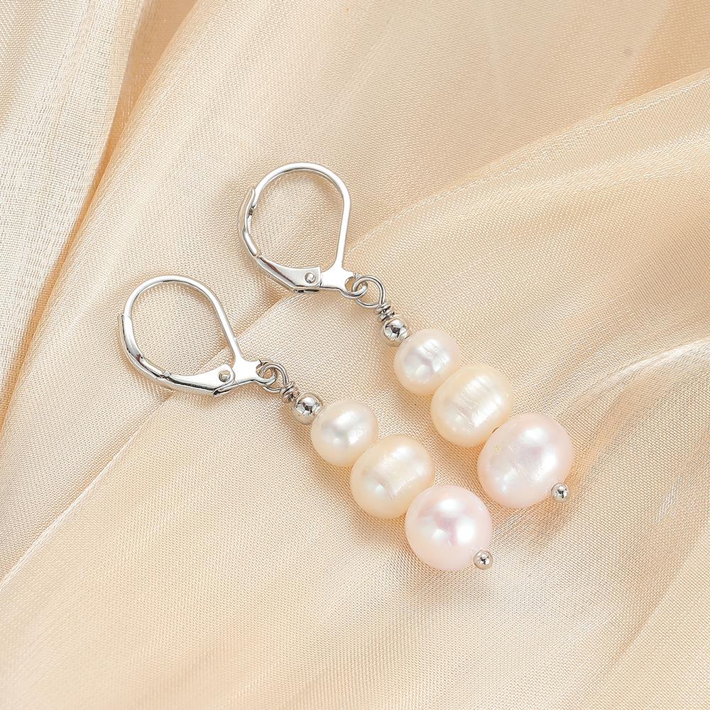 New Fashionable Baroque Freshwater Pearl Earrings. Simple, Elegant And Versatile Long Three-bead Earrings.
