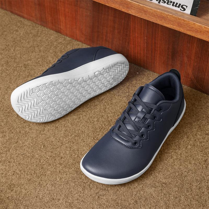 Men's and women's wide-headed barefoot shoes, light soft-soled couples' outdoor sports shoes, low-top lace-up leather casual shoes