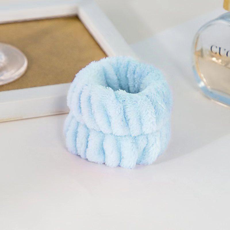 Water-Absorbent Cuff: Face Wash, Toothbrush, Hand Wash - Sweat-Wicking, Moisture-Proof Arm Protector