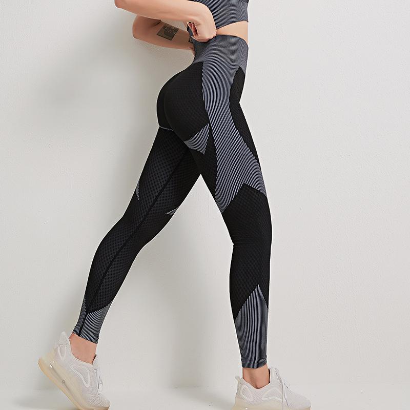 JYL Seamless Yoga Set Hip Lifting Three Piece Fitness Outfit