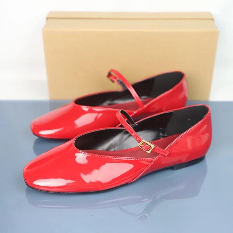 

Модные лаковые туфли Мэри Джейн для женщин Шикарный ремешок с пряжкой Неглубокий вырез 2025 Весна Уличный комфорт Мягкая подошва Женские балетки 42 красный