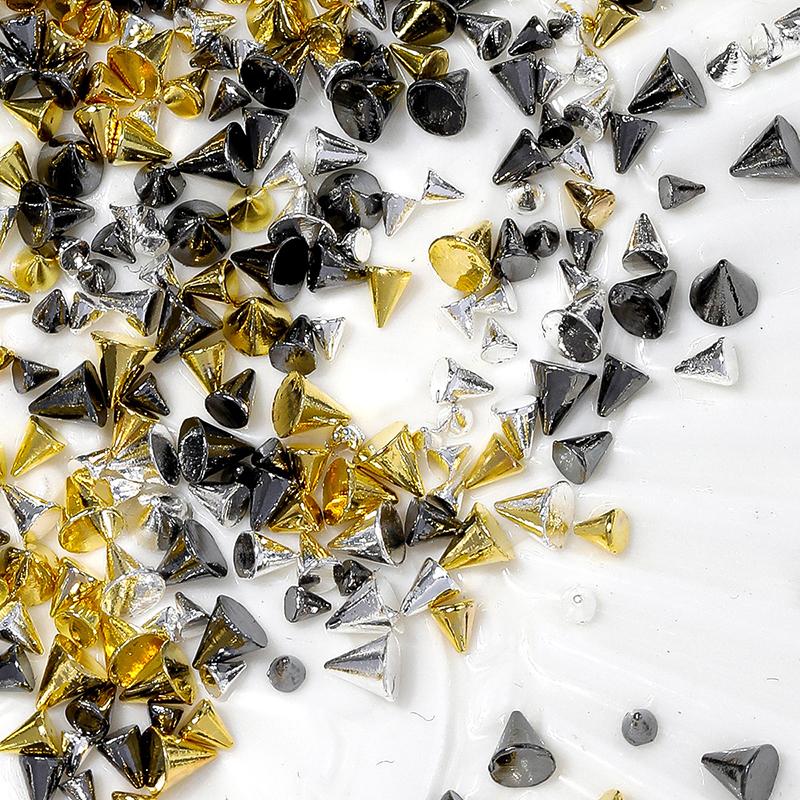 1000Pcs Retro Manicure Charms Punk Metal Rivet Nail Charms 3D Cone Nail Art Studs Stylish Alloy Nails Decoration Accessories