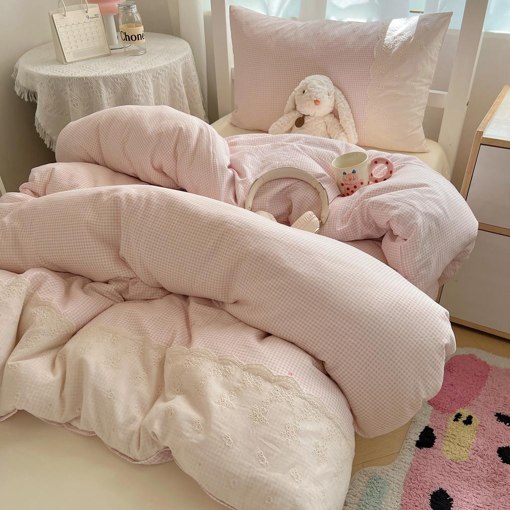 Lace Plaid Duvet Cover Set, Suitable for Bedrooms, Hotels, and  Dorms (1 Duvet Cover + 2 Pillowcases), (Inner Core Not Included)