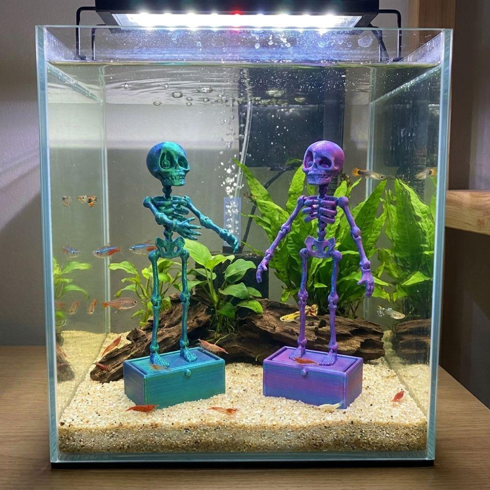 Glow in Dark Dancing Skeleton Aquarium Bubbler Movable Skeleton Fish Tank Bubbler  Aquatic Products