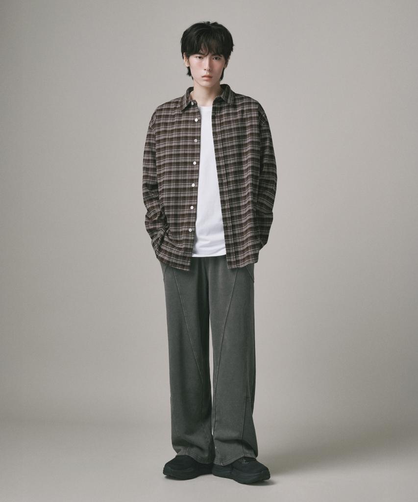 Beodeonteu Multi-Cut Line Pigment Sweatpants [Charcoal]