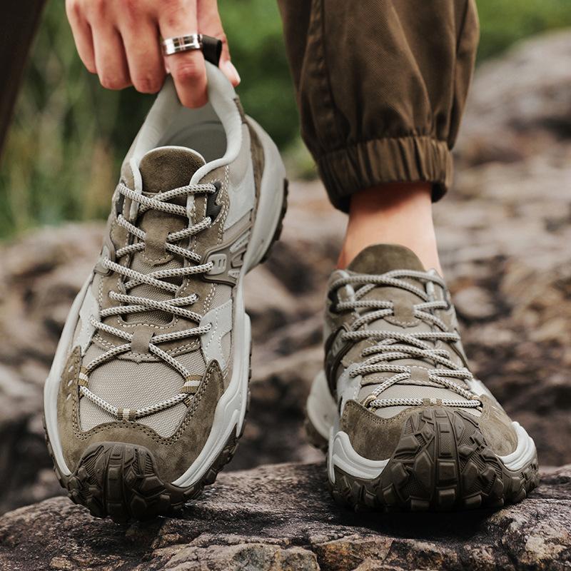 Shoes New outdoor sports off-road not tired feet climbing hiking shoes platform non-slip mountaineering dad shoes