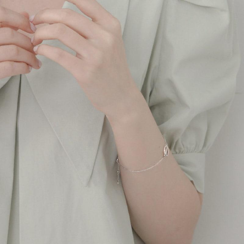 Rita Monica XOXO LINE BRACELET