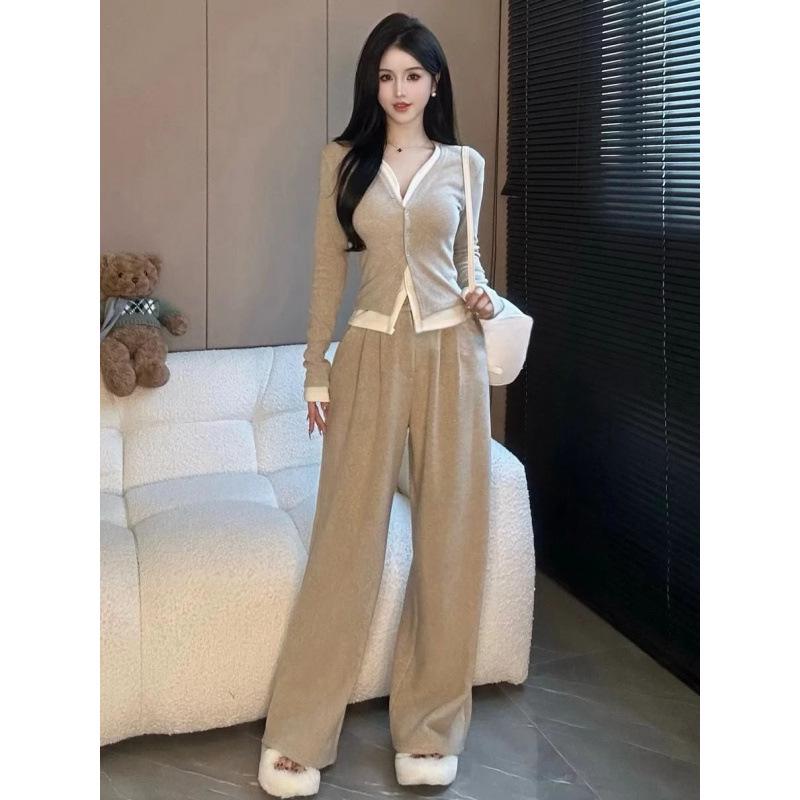 Plus Size Autumn Fashion Slimming Two-Piece Set: Wide-Leg Pants for Women (Fits Up to 200 Pounds)