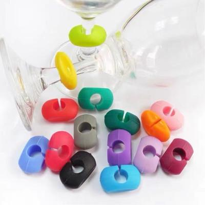 12/24 Pieces Color Random Silicone Wine Glass Identification Marker Juice Glasses Cup Labels Tags for Outdoor Wedding Engagement