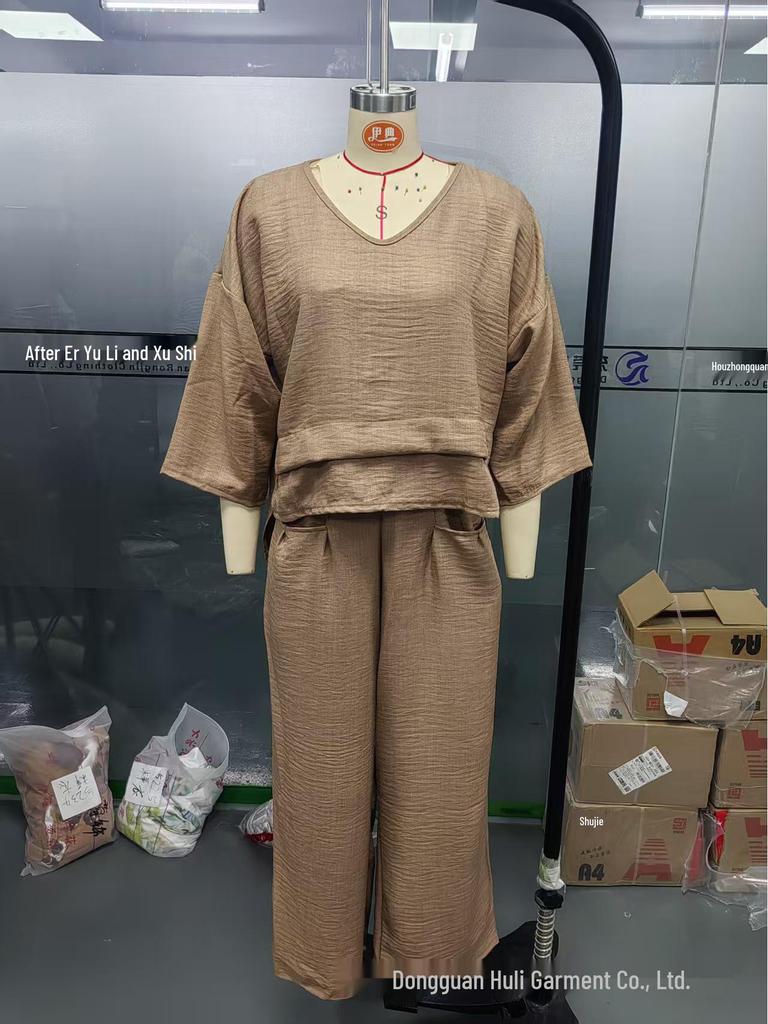 2025 Euro-American Style Solid Color Casual Two-Piece Set: Crew Neck Top & Mid-Waist Pocket Pants