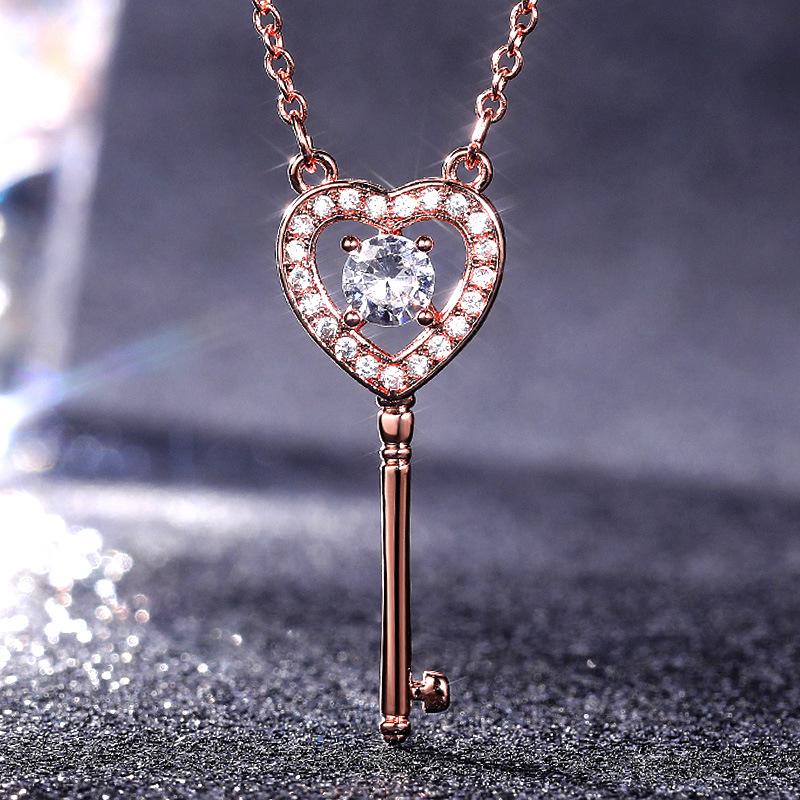 Minimalist High End Love Key Shaped Trendy Women Neck Jewelry