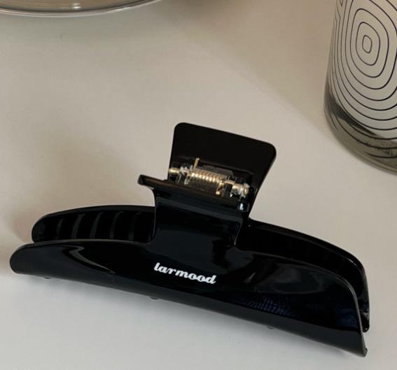 y2k sweet and cool style texture black series less Japanese and Korean temperament versatile smudge disc hair grab clip