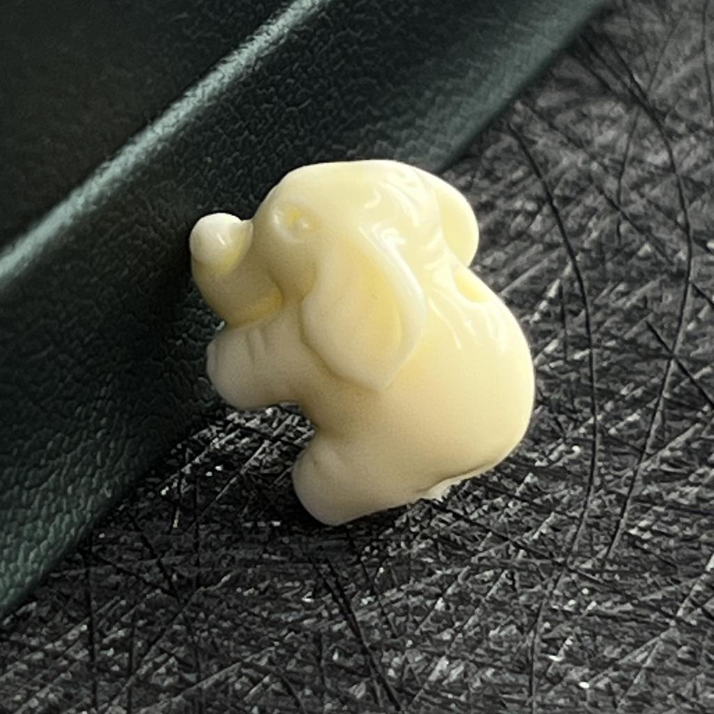 5Pcs/Pack, 11×14.5mm Elephant Shape Plastic Beads with Hole - Cute Animal Charms for DIY Jewelry - Handmade Bracelet/Necklace Craft Supplies