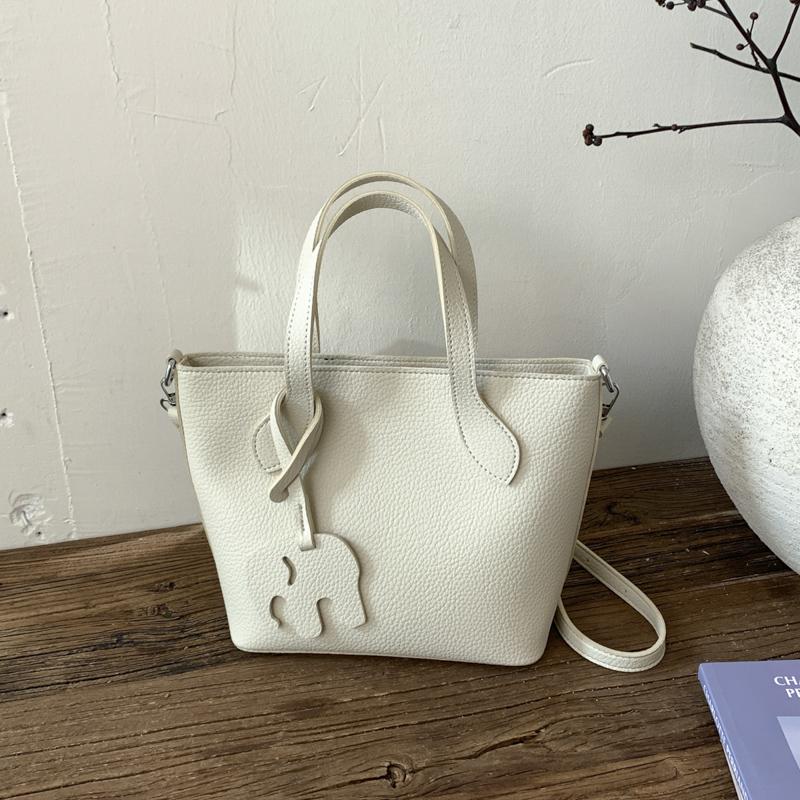 

Fashion Luxury Women s Handbag Small Elephant pendant Ladies Soft PU Leather Retro Shoulder Bag Street Trend Bag for Daily Use