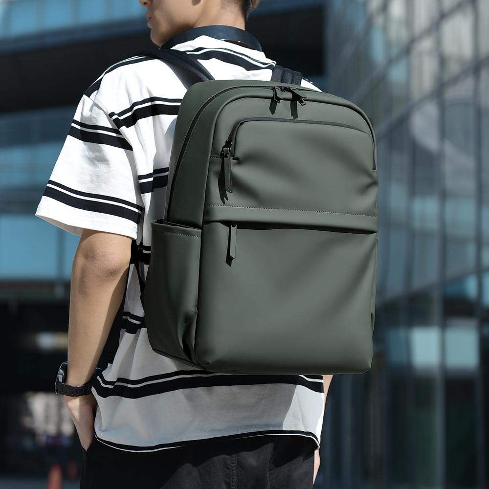 Men's Business Backpack Large Capacity Multi-compartment Lightweight Shoulder Bag for 15.6 Inch Laptop Commuter Leather Bag
