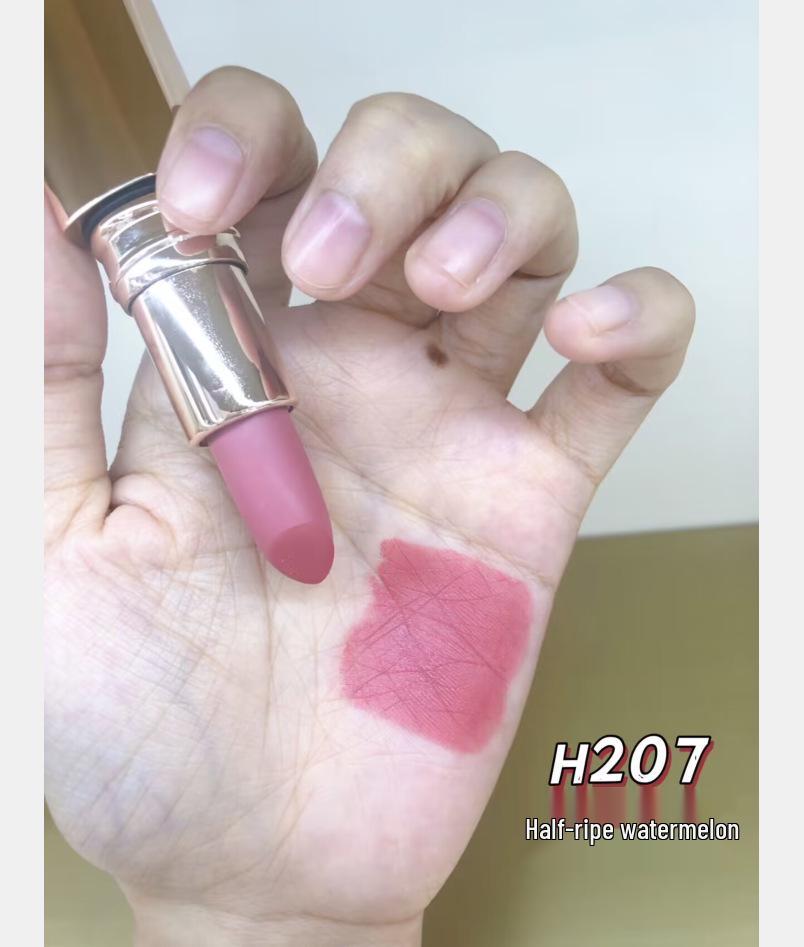 Huris Soft Focus Velvet Lipstick – Matte, Non-Drying, Non-Stick, Perfect for Parties