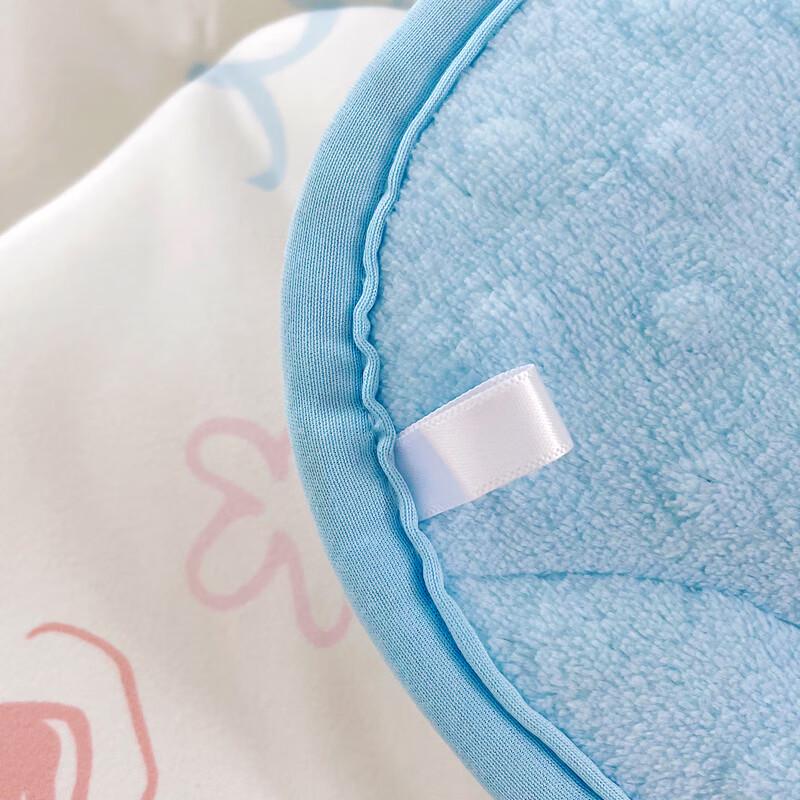 SNOOPY Winter Bean Blanket