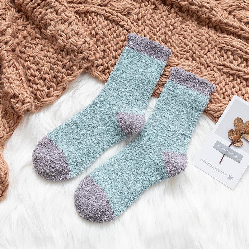 

Женские удобные бархатные носки с цветными блоками — теплые и толстые для осени/зимы One Size светло-зеленый