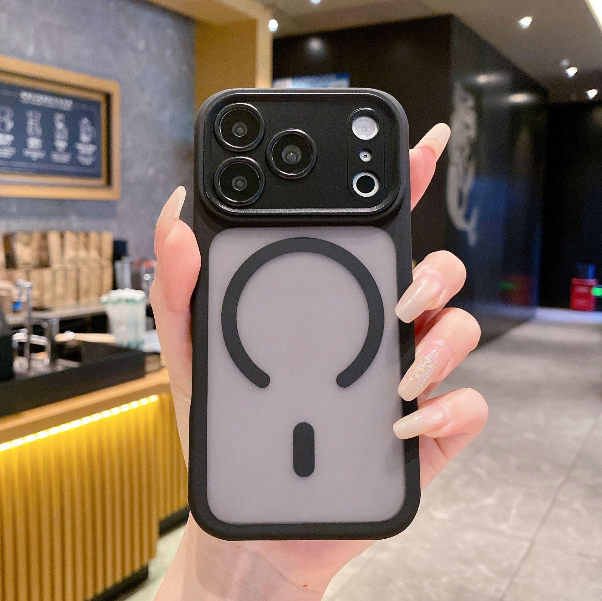 iPhone 17 & 16 Pro Max Magnetic Frosted Phone Case with Detachable Lens Cover 17
