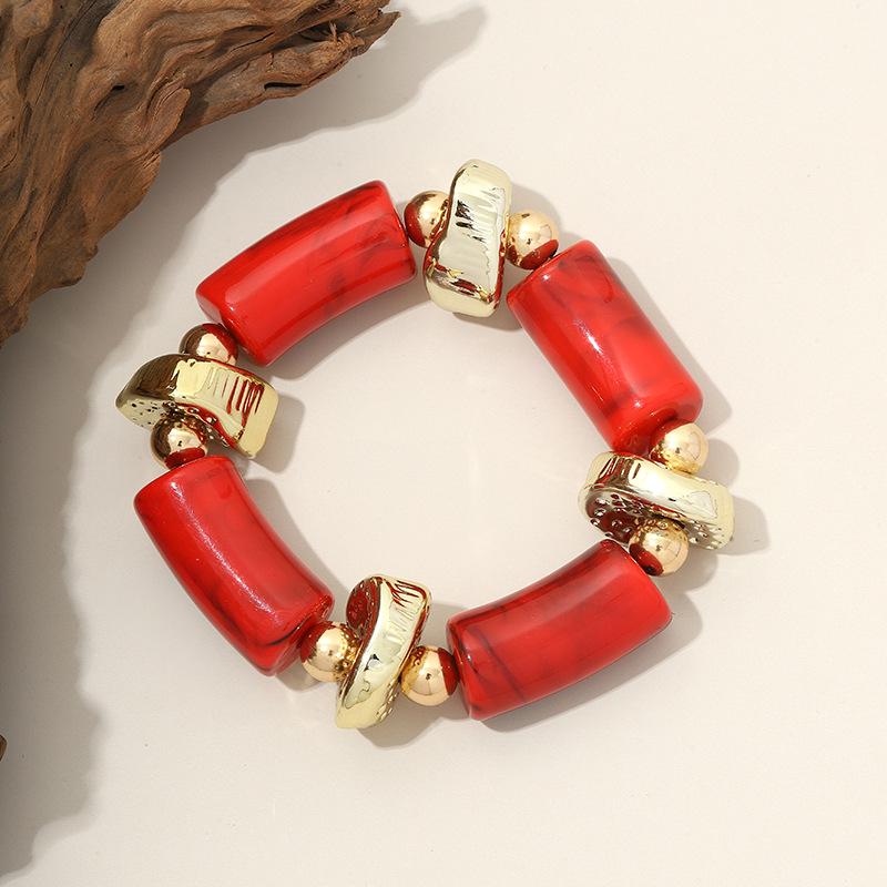 Retro Chic Acrylic Bent Tube Bracelet: Versatile & Luxurious Fashion Statement