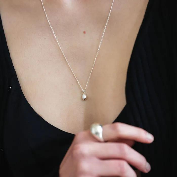 PETIT BALL NECKLACE